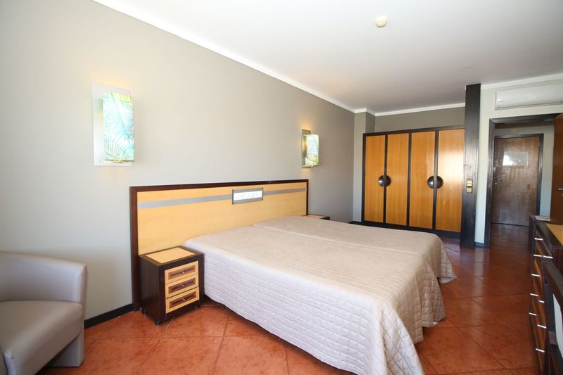 Apartamento com 2 quartos e piscina em Albufeira