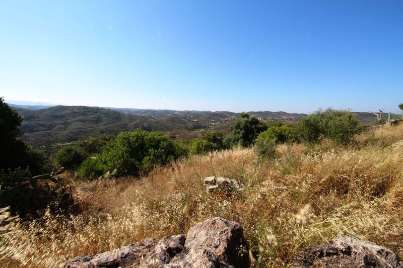 7 bedroom20 280 m²  Land plot in Silves