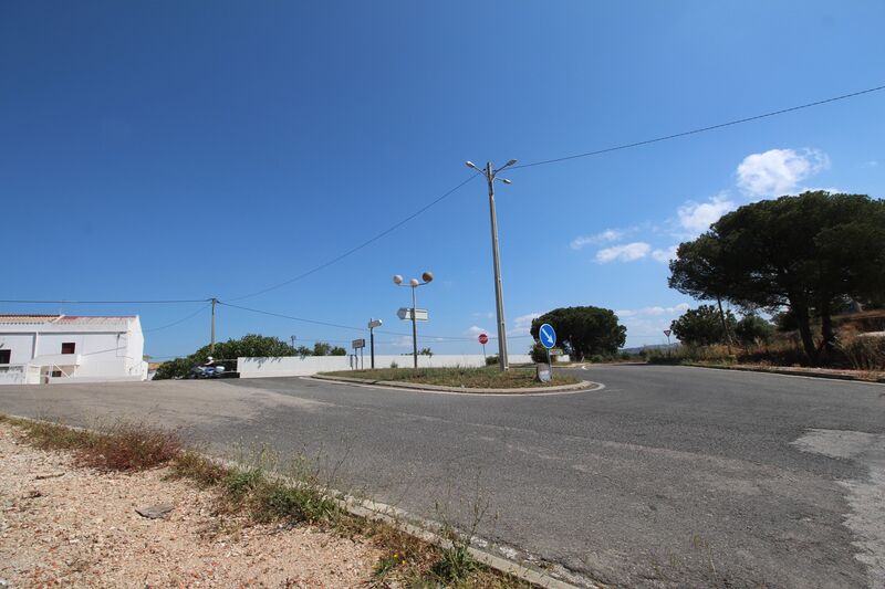 Lote de Terreno com 5 198 m²  em Albufeira