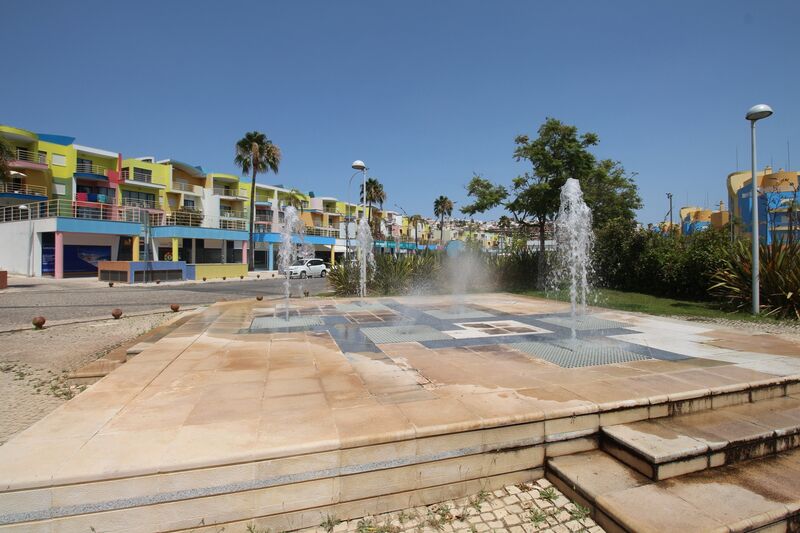  Commercial area in Albufeira