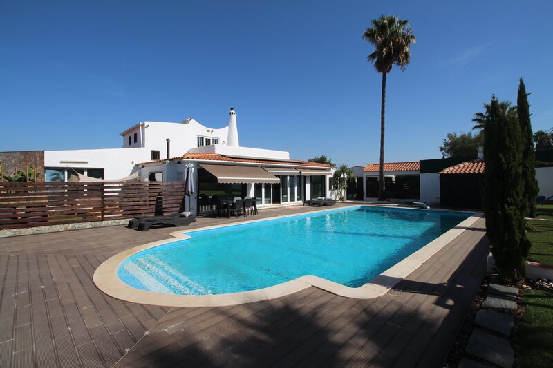 4-bedroom23720m2-331m2-House-with-swimming-pool-for-sale-in-Albufeira-Algarve