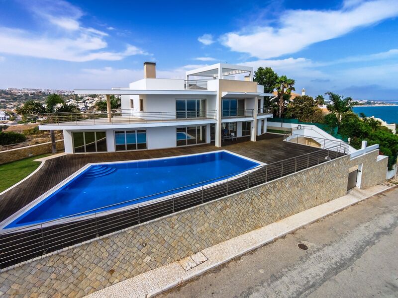 5 bedroom House with swimming pool in Albufeira