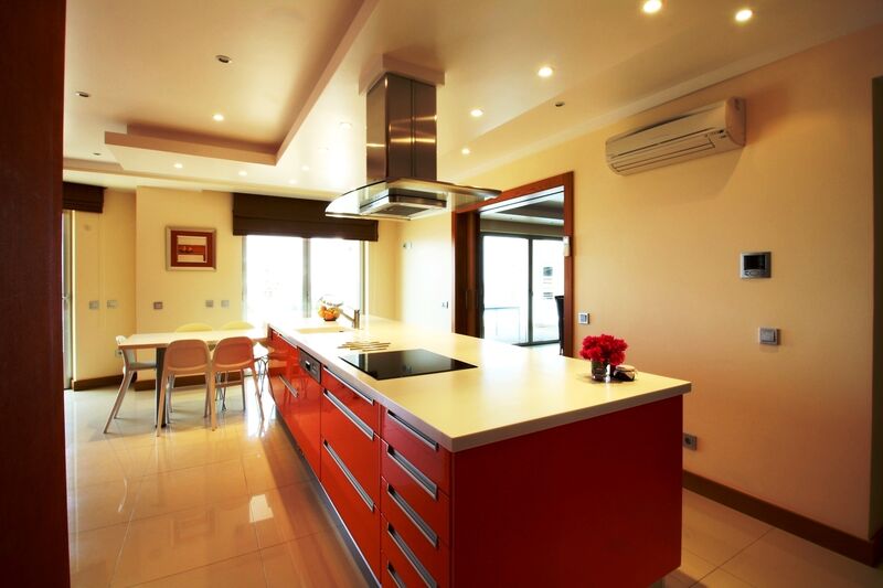 5 bedroom House with swimming pool in Albufeira