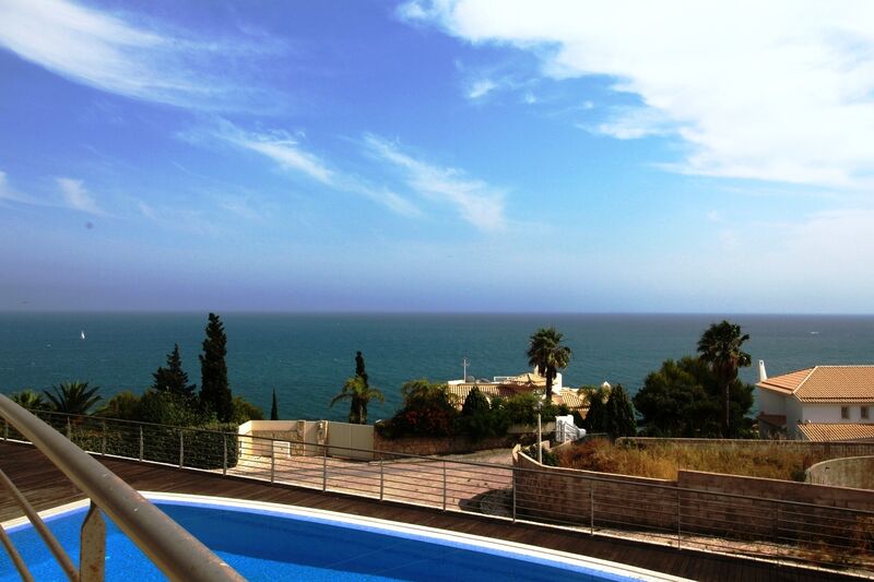 Moradia com 5 quartos e piscina em Albufeira