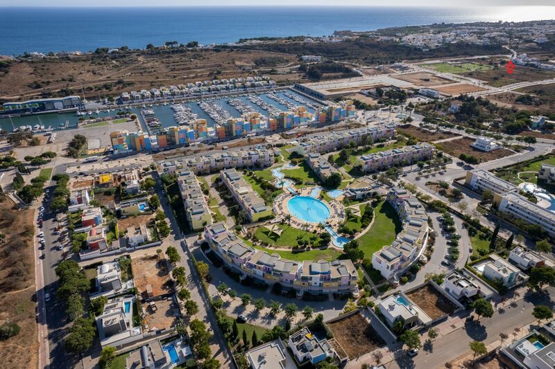 644m2-Land-plot-with-swimming-pool-for-sale-in-Albufeira-Algarve