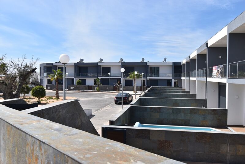 Moradia com 180 m² e 3 quartos com piscina à venda em Albufeira, Algarve 