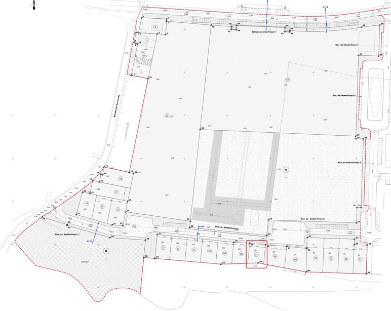 Lote de Terreno com 421 m²  e piscina em Albufeira