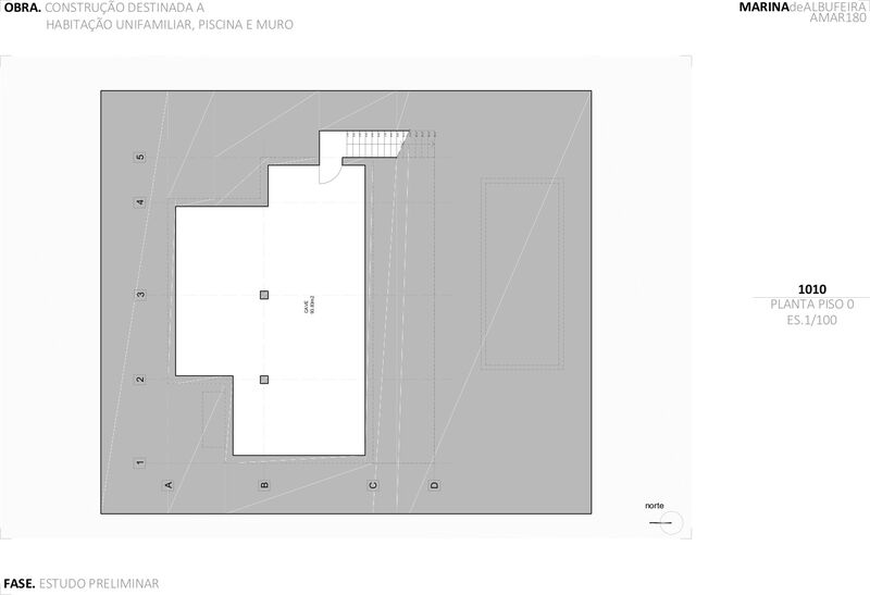 Lote de Terreno com 421 m²  e piscina em Albufeira