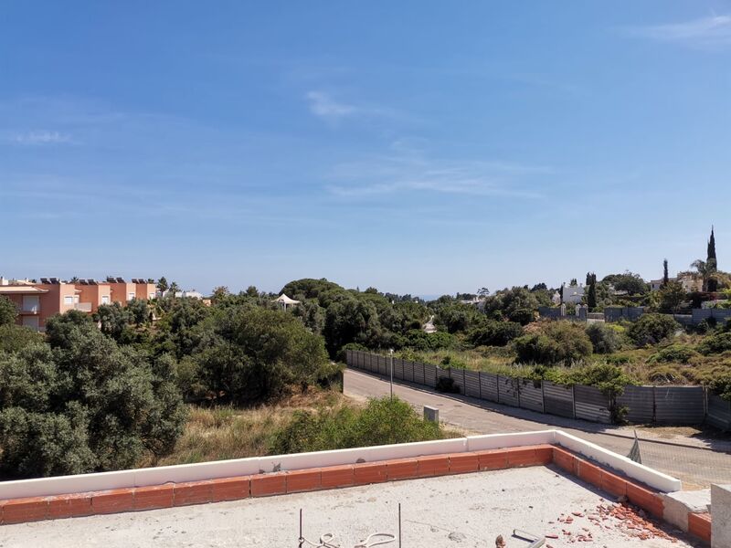 Moradia com 4 quartos e piscina em Lagoa