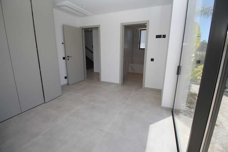 3 bedroom House with swimming pool in Albufeira