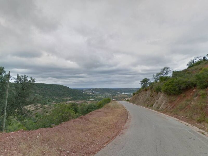 3 bedroom4 440 m²  Land plot in Silves