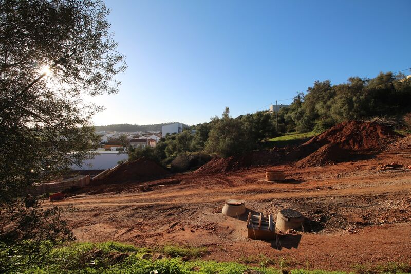 5 695 m²  Land plot in Silves