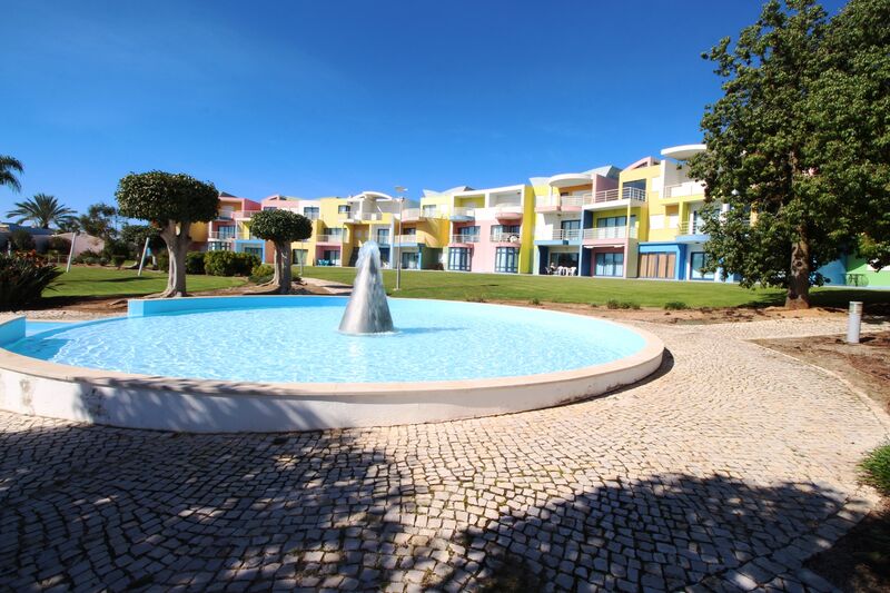 Apartment T1 Modern well located Marina de Albufeira - air conditioning, gated community, terrace, equipped, furnished, double glazing, swimming pool