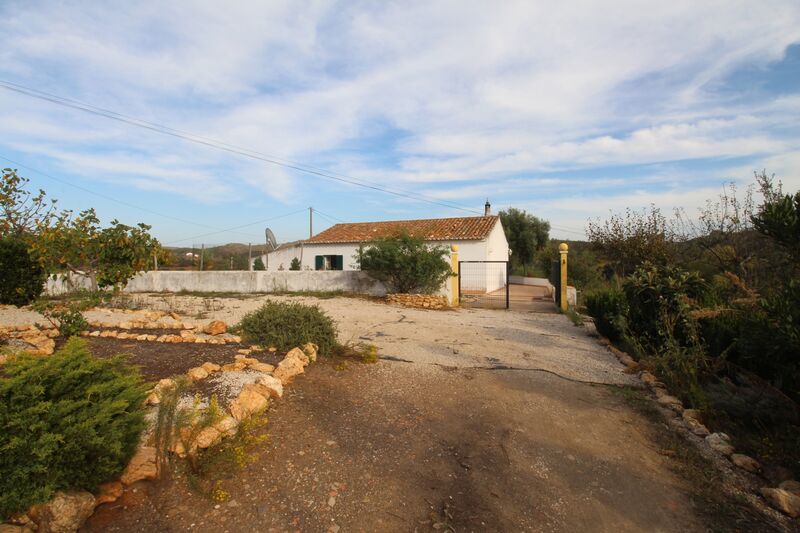 Terreno com 5 300 m² e 2 quartos à venda em Silves, Algarve 