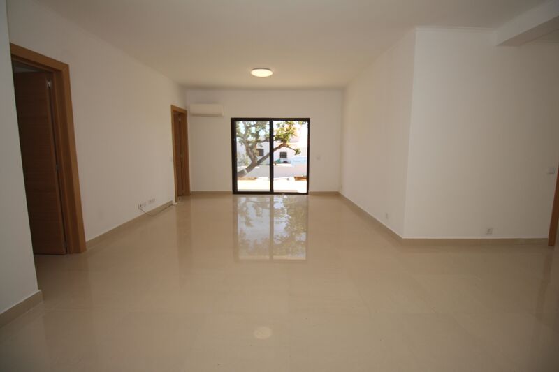 Moradia com 4 quartos e piscina em Albufeira