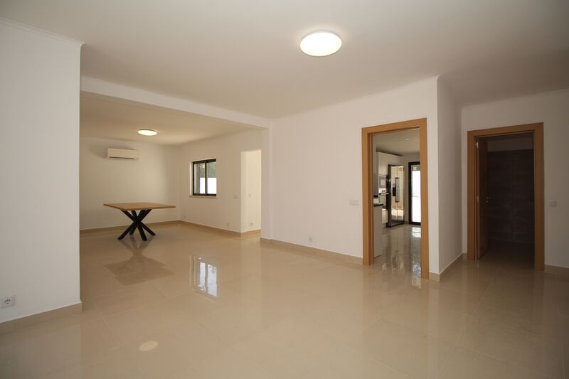 Moradia com 4 quartos e piscina em Albufeira