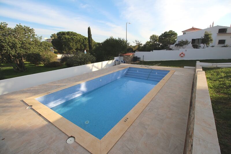 Moradia com 4 quartos e piscina em Albufeira