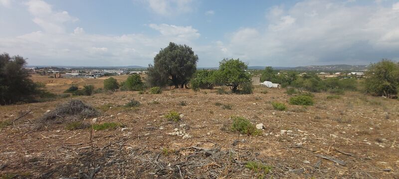 1 996 m²  Land plot with swimming pool in Silves