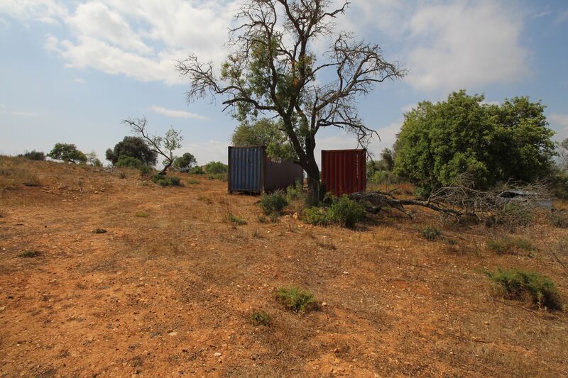43 440 m²  Land plot with swimming pool in Silves