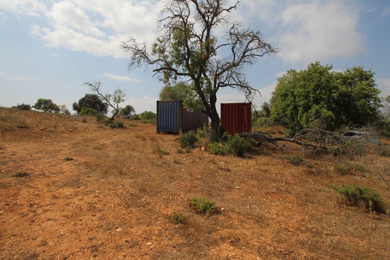 1 996 m²  Land plot with swimming pool in Silves