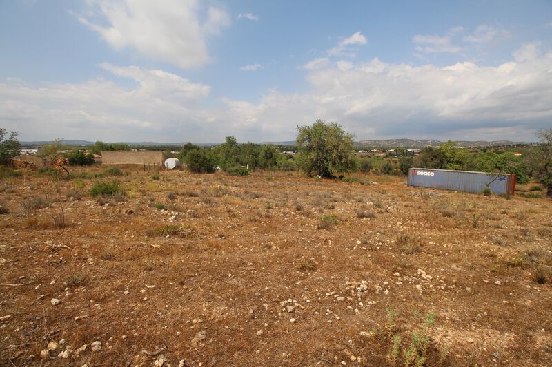 1 996 m²  Land plot with swimming pool in Silves