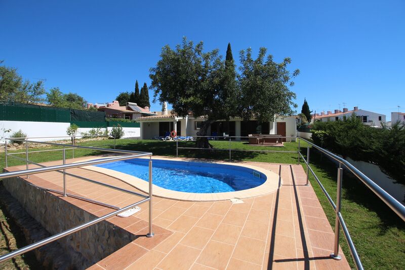 4 bedroom House with swimming pool in Albufeira