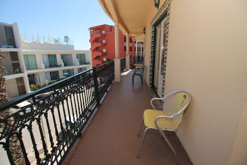 2 bedroom Apartment with swimming pool in Albufeira