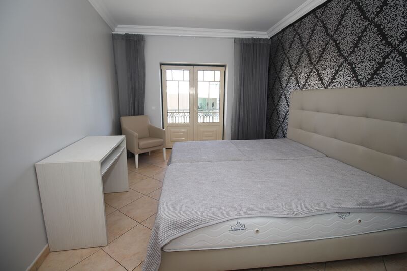 Apartamento com 2 quartos e piscina em Albufeira