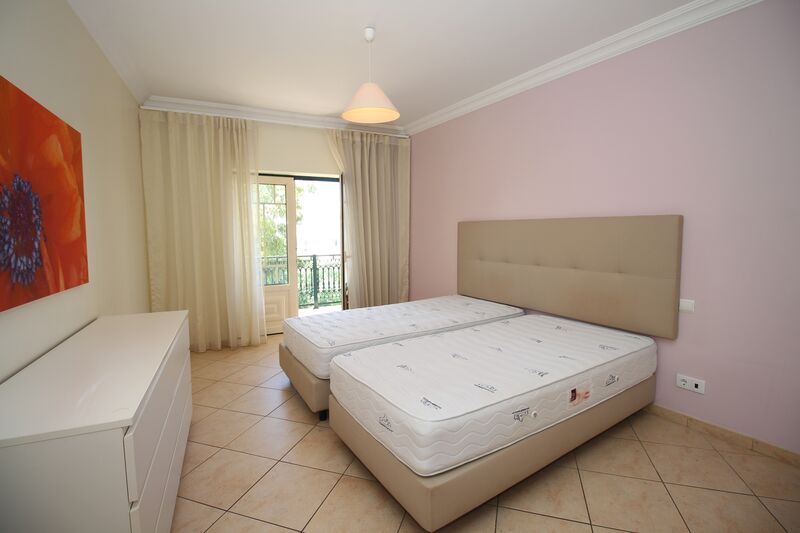 Apartamento com 2 quartos e piscina em Albufeira