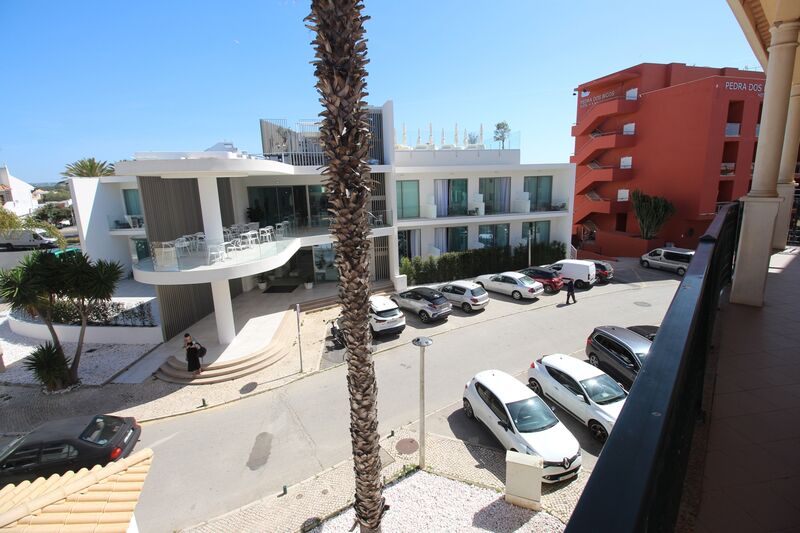 Apartamento com 2 quartos e piscina em Albufeira