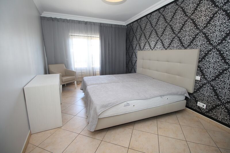 Apartamento com 2 quartos e piscina em Albufeira