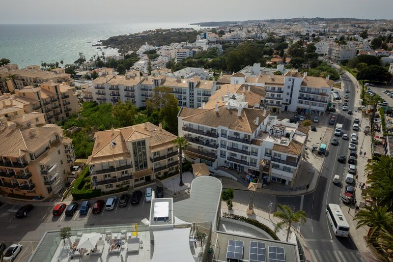 Apartamento com 2 quartos e piscina em Albufeira