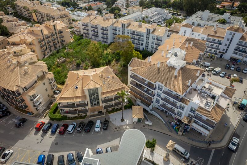 Apartamento com 2 quartos e piscina em Albufeira