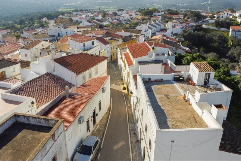 Moradia com 4 quartos e piscina em Loulé
