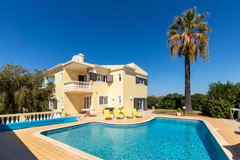 6 bedroom House with swimming pool in Albufeira