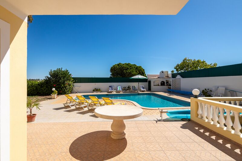 6 bedroom House with swimming pool in Albufeira