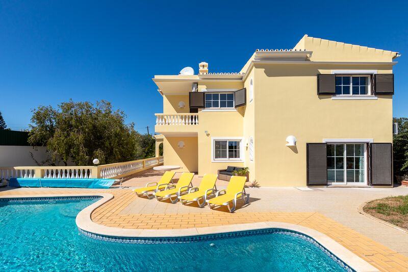 6 bedroom House with swimming pool in Albufeira