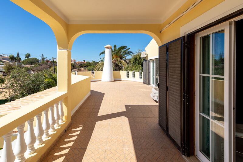 6 bedroom House with swimming pool in Albufeira