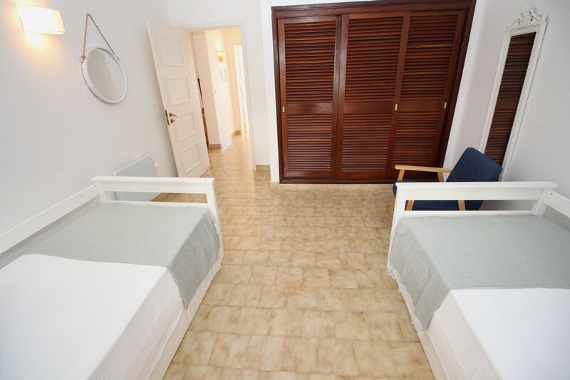 Apartamento com 2 quartos e piscina em Albufeira