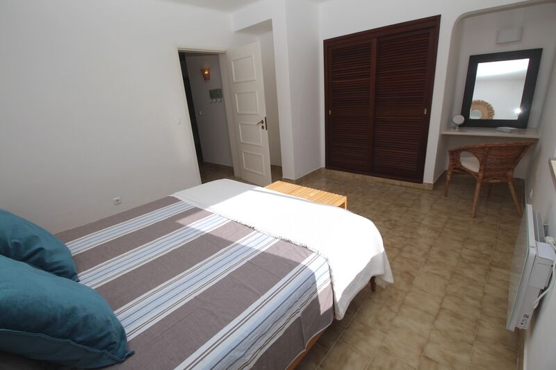 Apartamento com 2 quartos e piscina em Albufeira