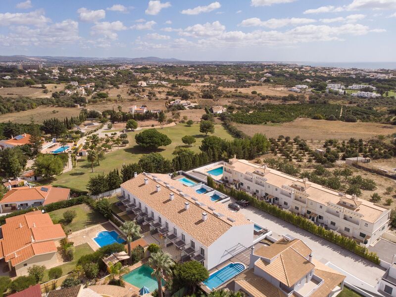 Moradia com 211 m² e 3 quartos com piscina à venda em Albufeira, Algarve 