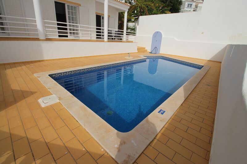 3 bedroom House with swimming pool in Albufeira
