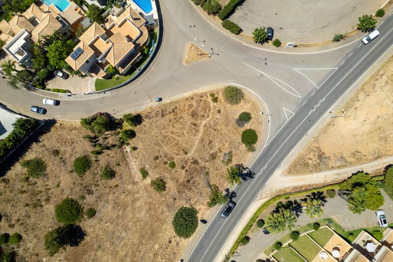 1 082 m&sup2;  Land plot in Albufeira