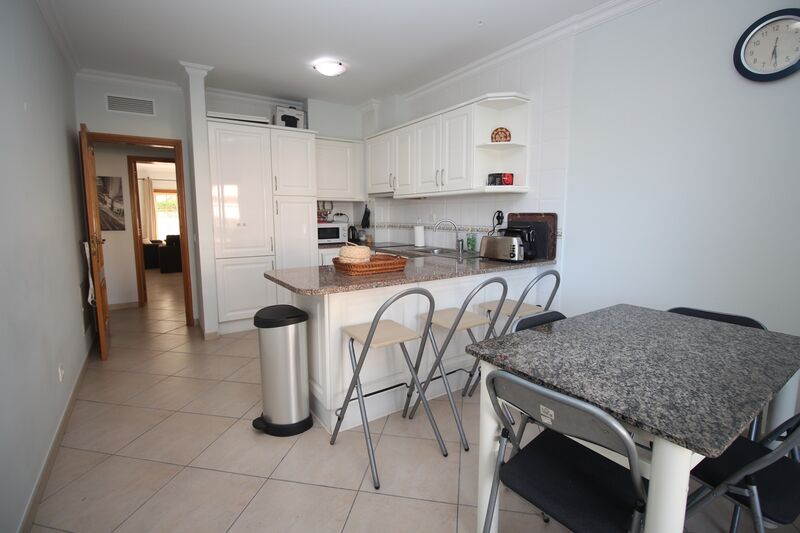 2 bedroom Apartment with swimming pool in Albufeira