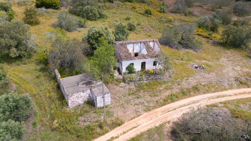 3 bedroom25 860 m²  Land plot in Loulé