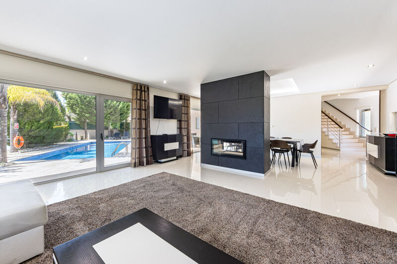 4 bedroom House with swimming pool in Albufeira