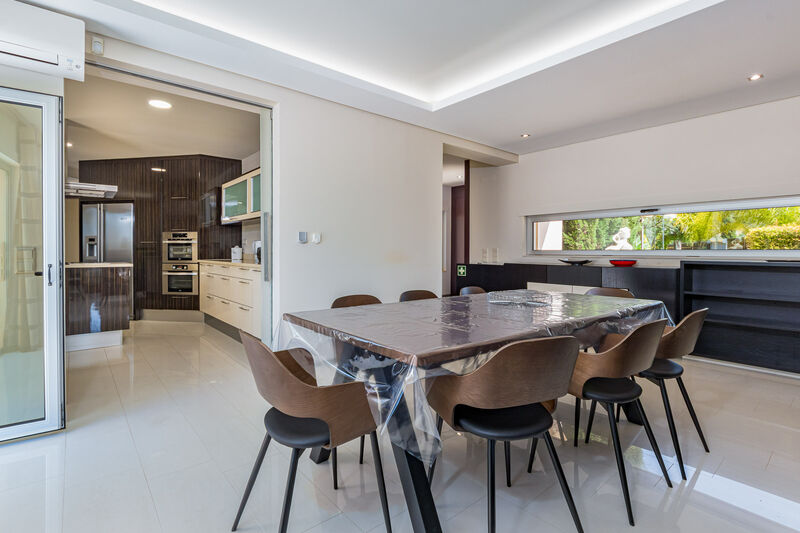 4 bedroom House with swimming pool in Albufeira
