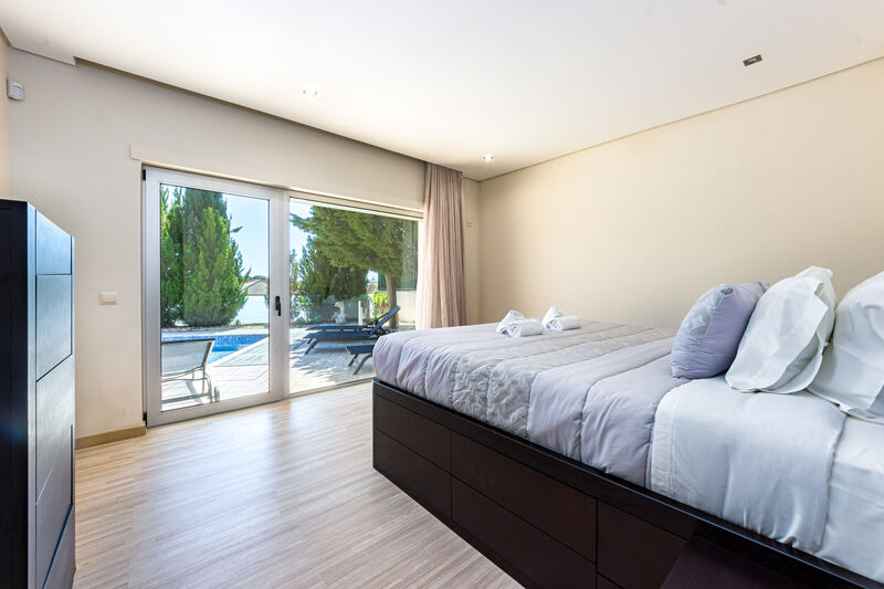 4 bedroom House with swimming pool in Albufeira