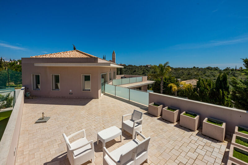 4 bedroom House with swimming pool in Albufeira
