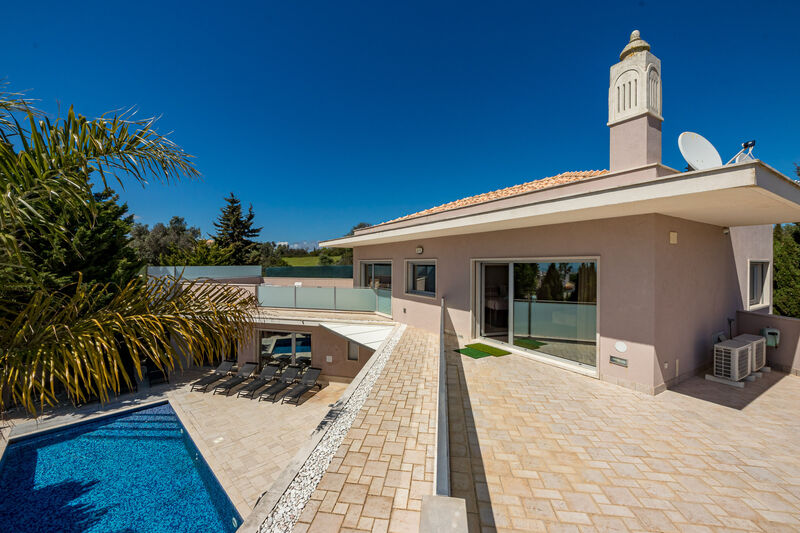 4 bedroom House with swimming pool in Albufeira